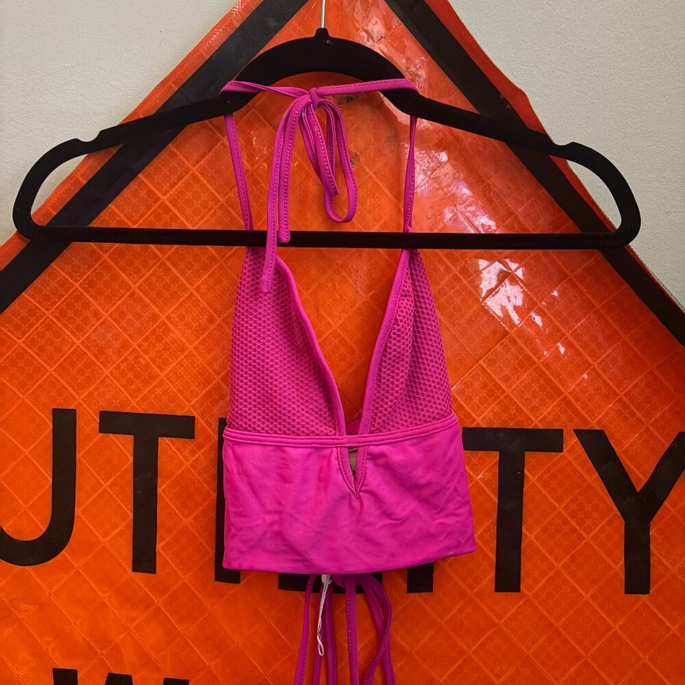 hot pink v neck nwot Tiger Mist tank top